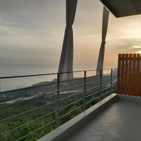 Jona Palase Apartment Dhermi