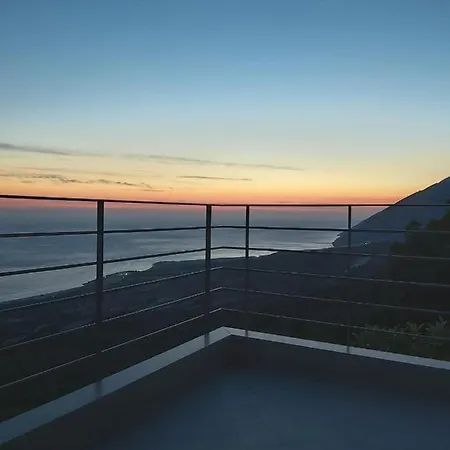 Jona Palase Apartment *