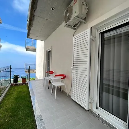 Apartment Jona Palase